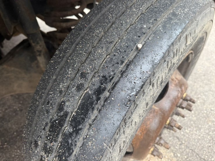 2012-ford-f550-image-44