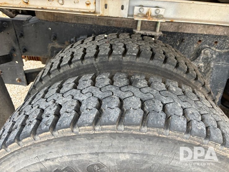 freightliner-fld112-image-69