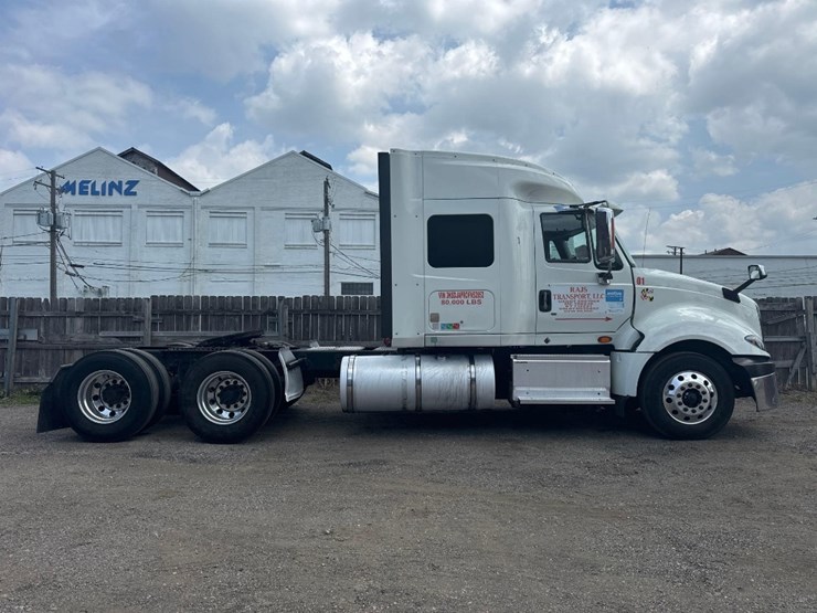 2015-international-prostar-image-4