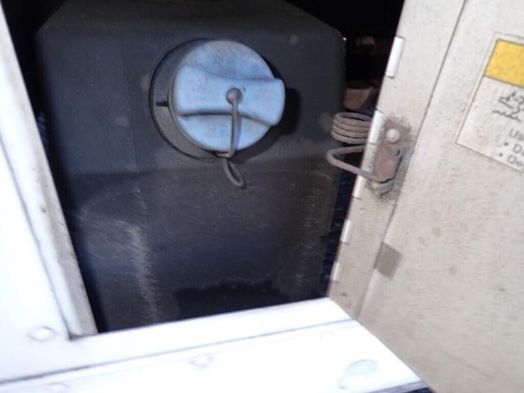 2015-freightliner-mt55-image-75