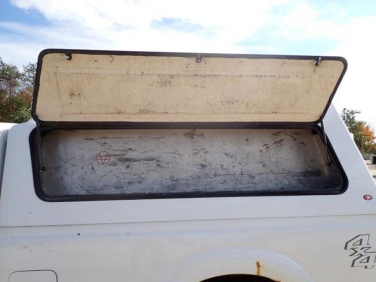 2012-ford-f250-xl-image-32