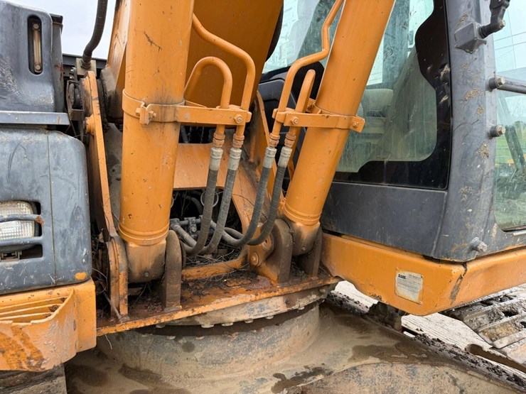 case-cx160b-image-28