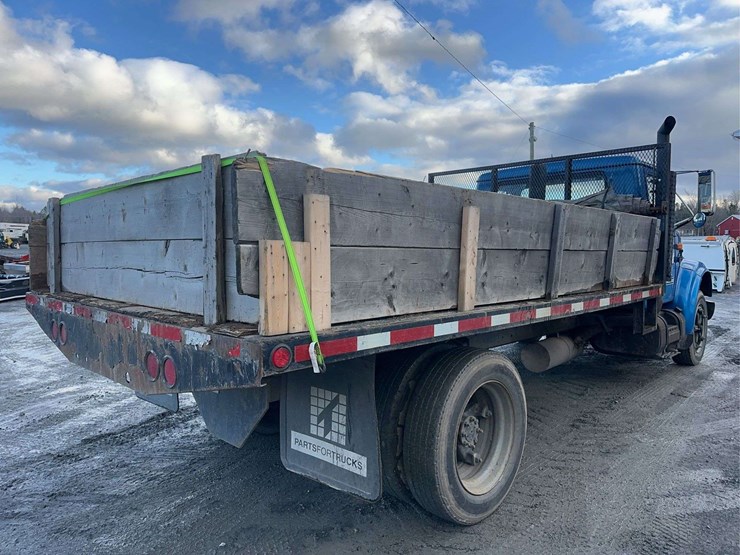 1991-international-4700-image-5