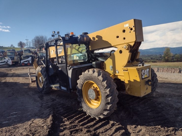 caterpillar-tl943c-image-31