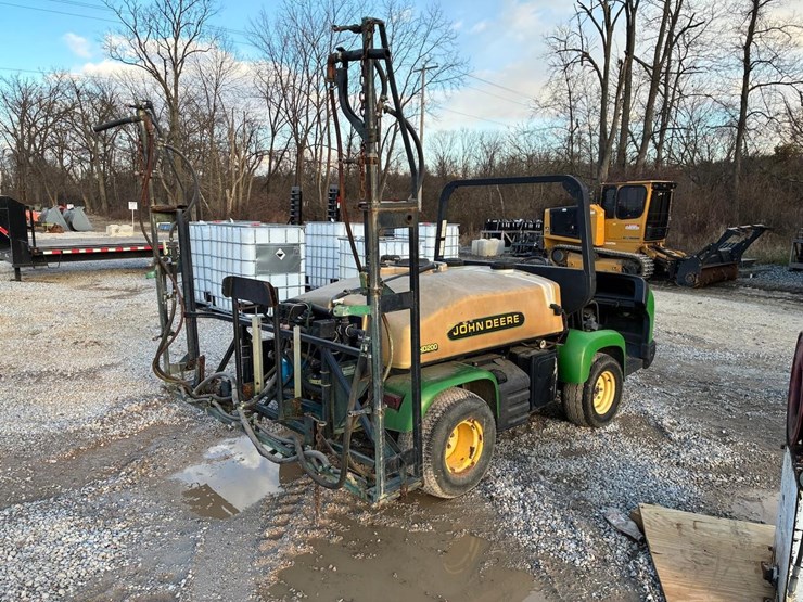 john-deere-gator-image-5