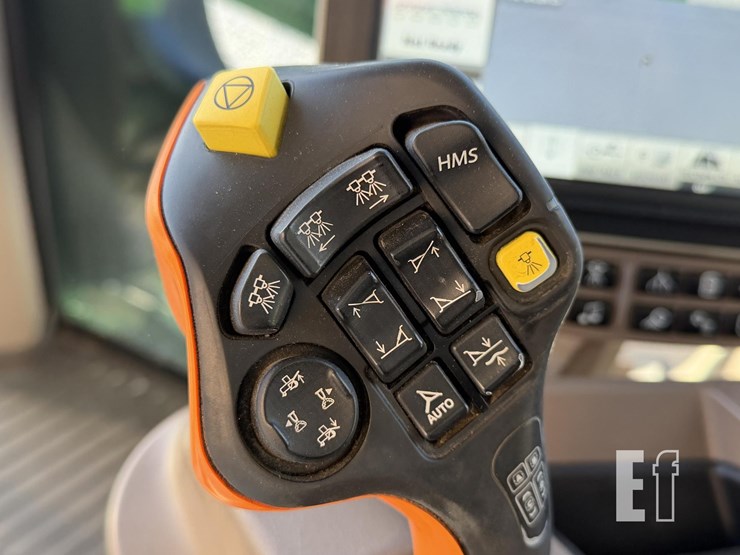 john-deere-r4038-image-31