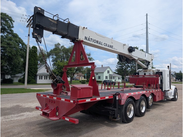 peterbilt-365-image-14