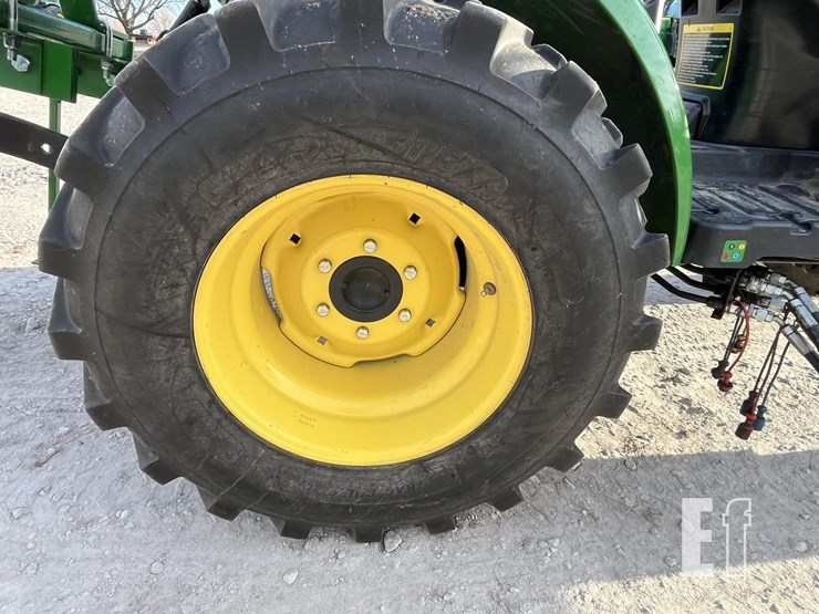 john-deere-2320-image-18