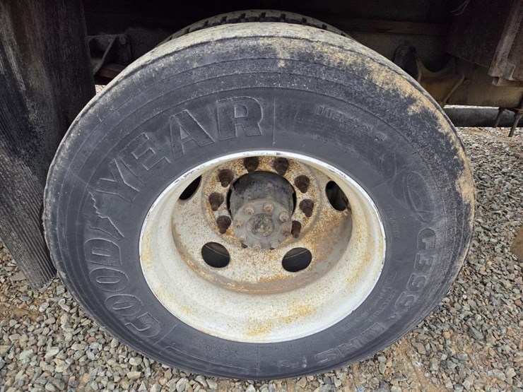 2013-international-durastar-4300-image-91