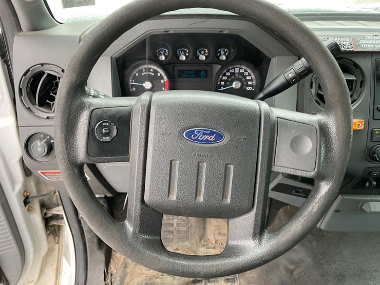 2012-ford-f350-image-40