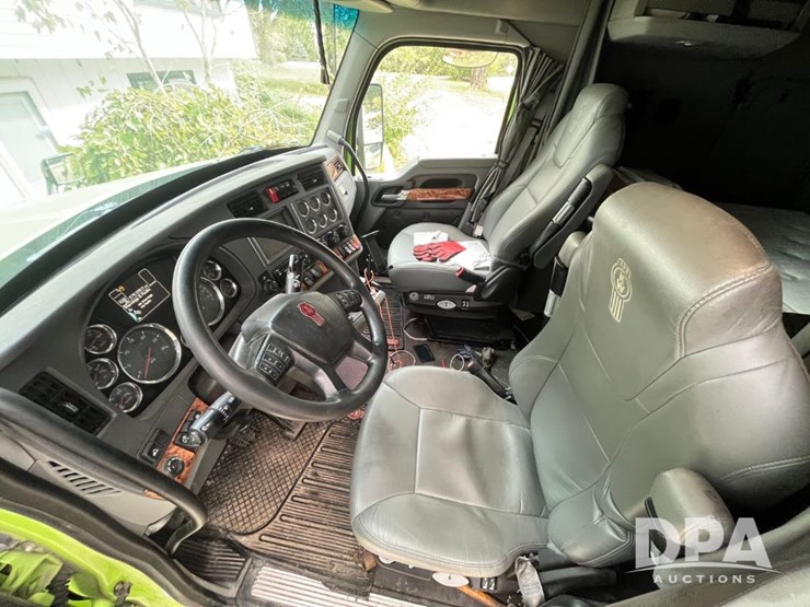 kenworth-t680-image-42