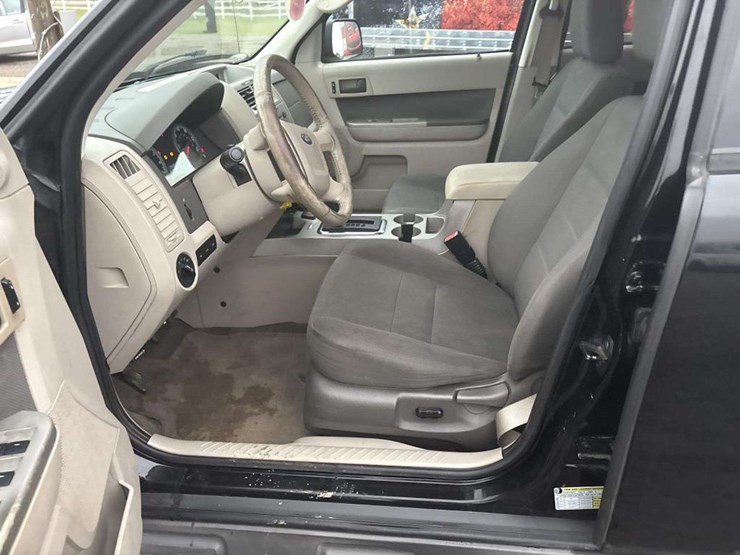 2009-ford-escape-hybrid-image-13