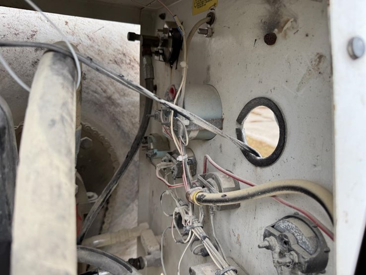 john-deere-12-image-54