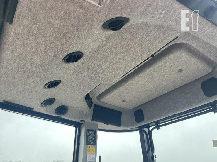 massey-ferguson-6475-image-32