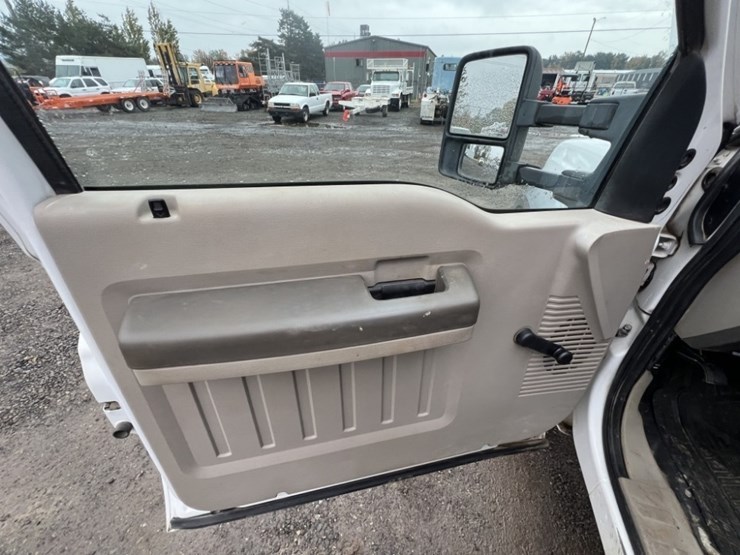 2008-ford-f550-xl-sd-image-25