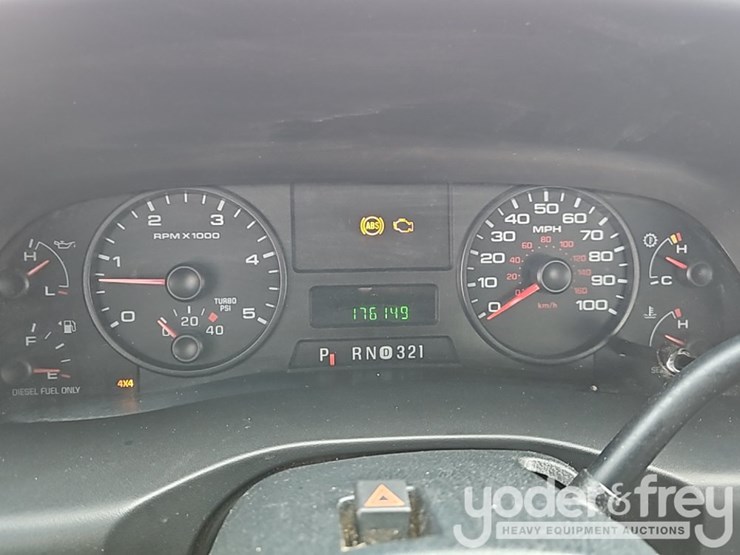 ford-f350-xlt-image-32