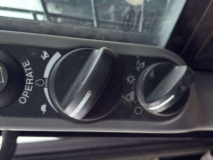 2021-case-dl550-image-58