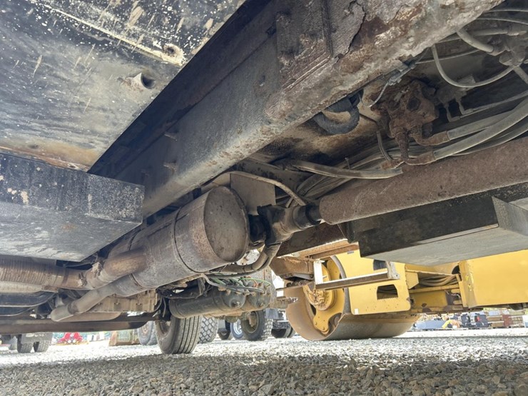 international-4000-image-64