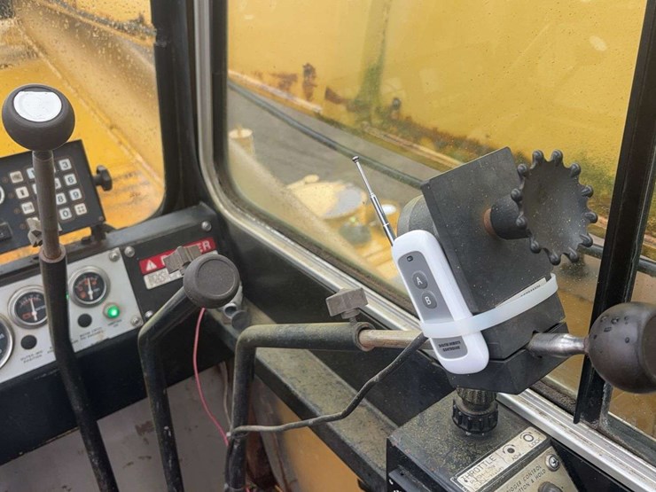 1996-grove-tms250c-image-56