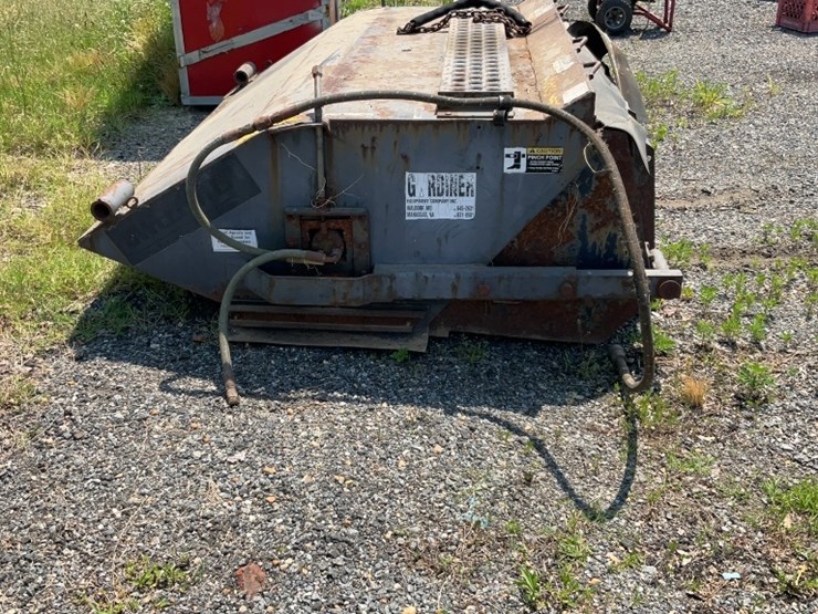 sweepster-skid-steer-sweeper-box-image-3