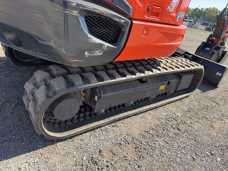 2022-kubota-kx040-4-image-11