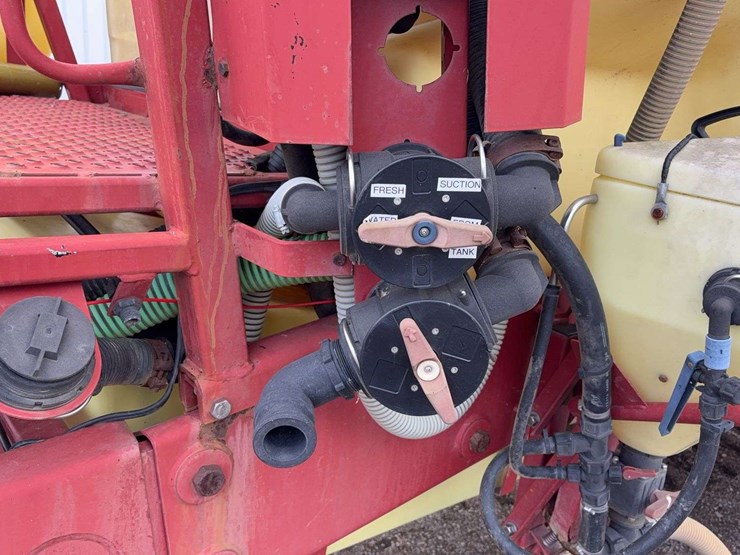 hardi-command-sprayer-image-14