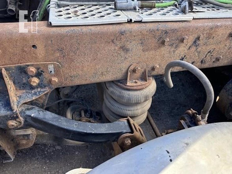 2006-kenworth-t600-image-23