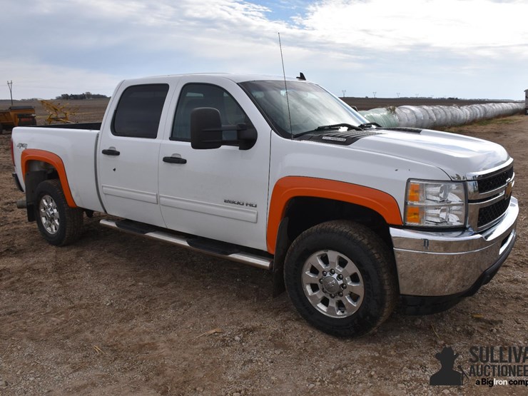 chevrolet-silverado-2500-image-3