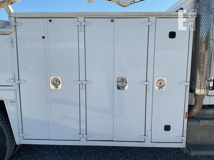 peterbilt-337-image-19