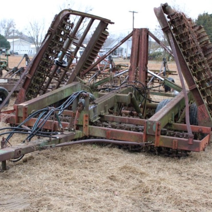 BRILLION 24' CROWFOOT CULTIPACKER WITH S TINE CULTIVATORS