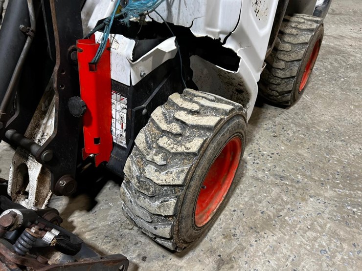 2021-bobcat-l23-image-12