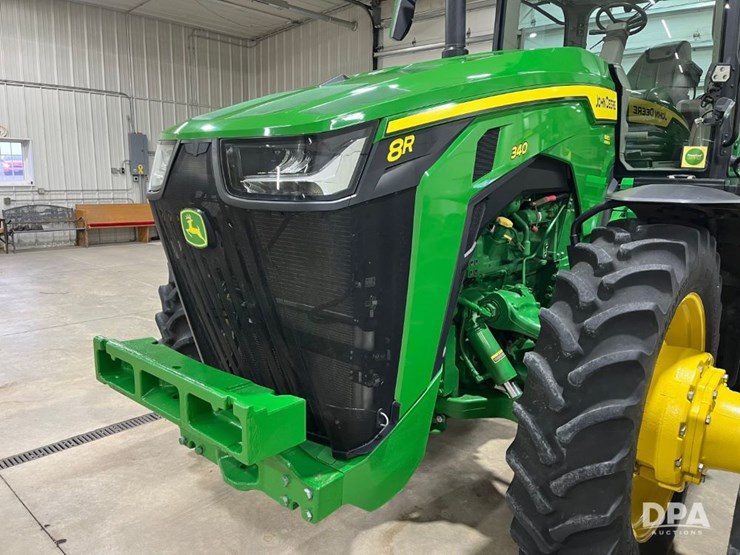 john-deere-8r-340-image-11