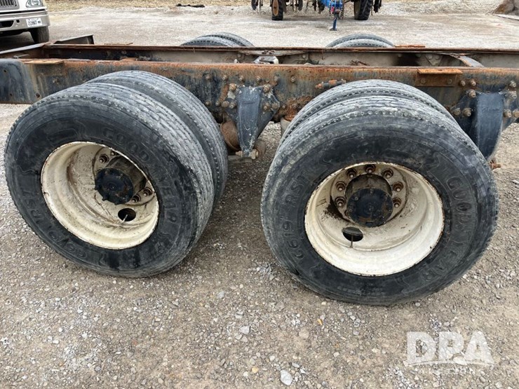 freightliner-fl80-image-27