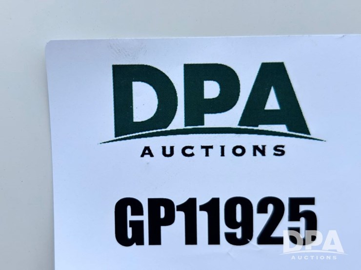 2013-merritt-hopper-image-44