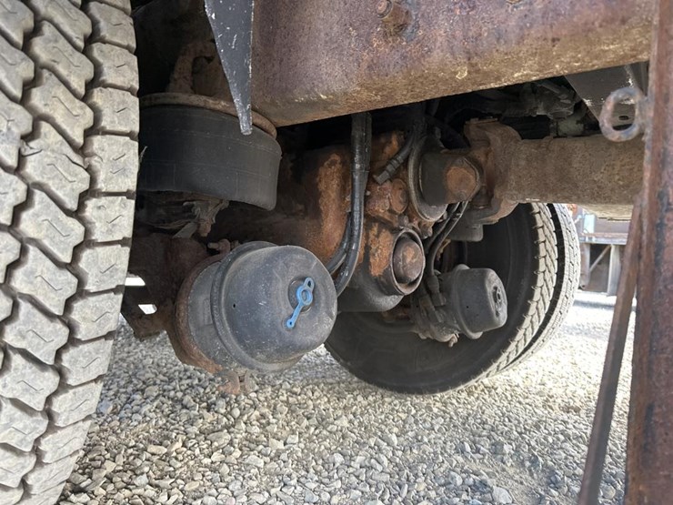 2005-kenworth-t800-image-55