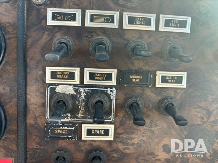 kenworth-t600-image-64