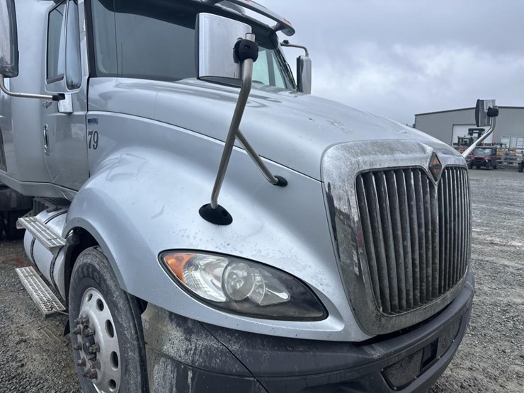 2014-international-prostar-image-10