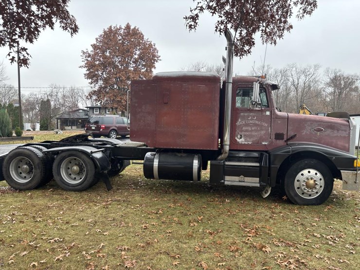 1988-peterbilt-377-image-4