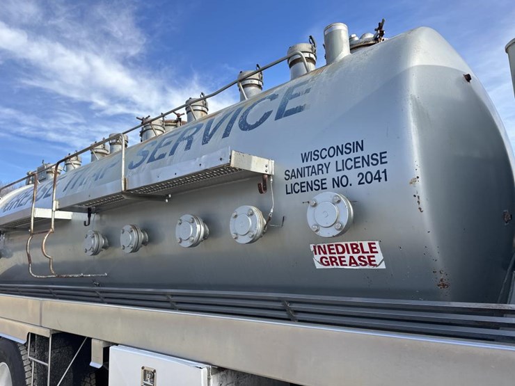 2005-kenworth-t800-image-33