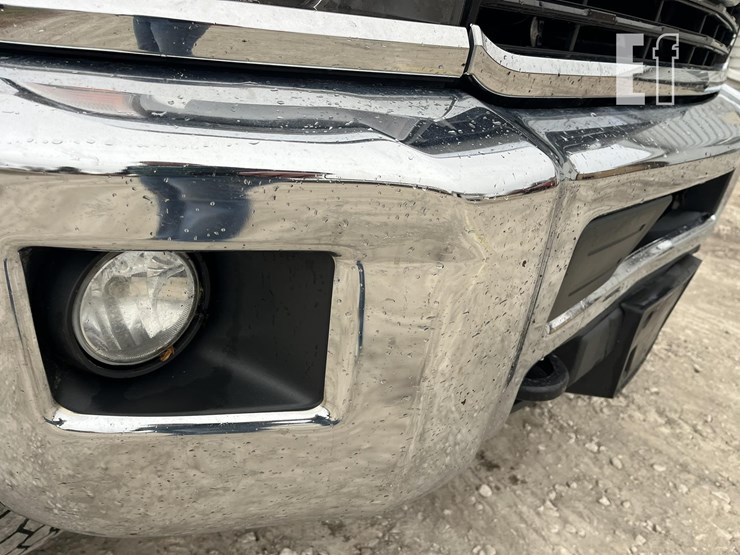 chevrolet-silverado-2500hd-lt-image-12