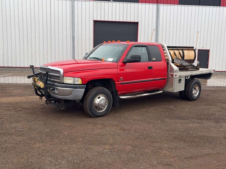 1998-dodge-ram-ext.-cab-pickup-image-1