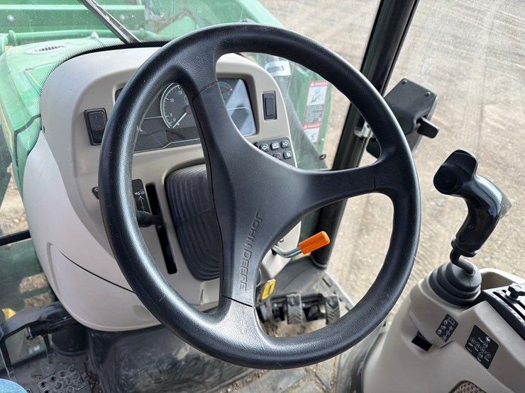 2021-john-deere-4066r-image-16