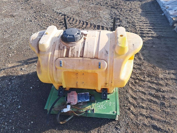 sprayer-w/-pump-image-1
