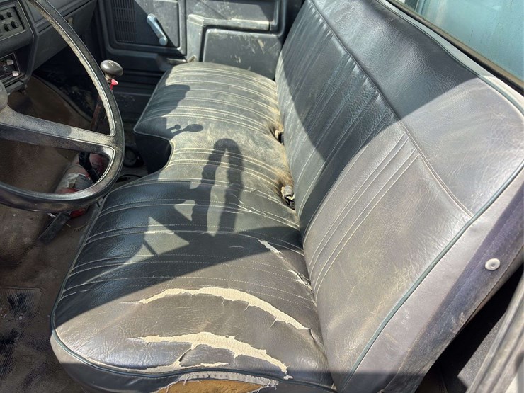 1992-ford-f700-image-27