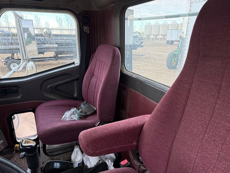 2001-international-2001-image-16