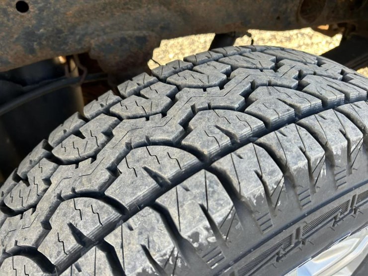 2015-chevrolet-silverado-2500hd-image-124