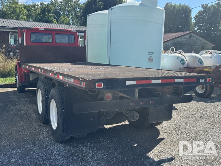 freightliner-fl80-image-3