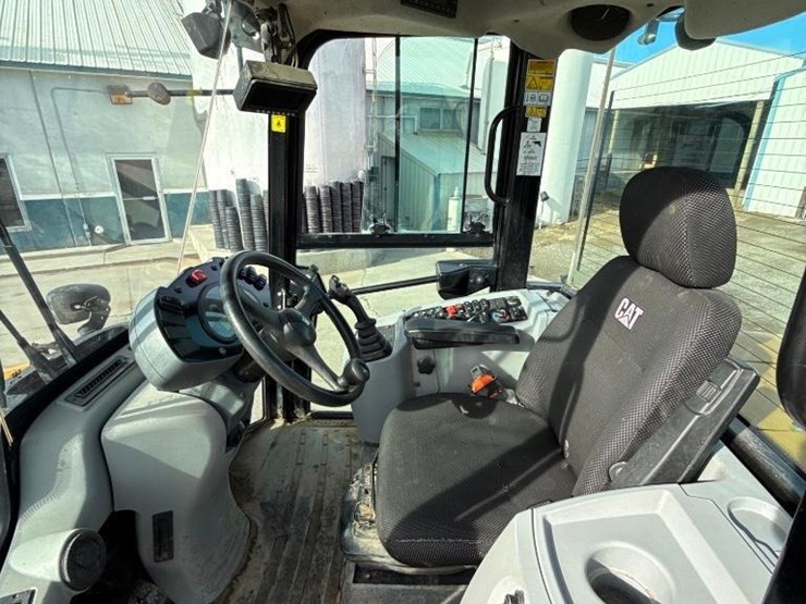 2018-cat-918n-wheel-loader-image-13