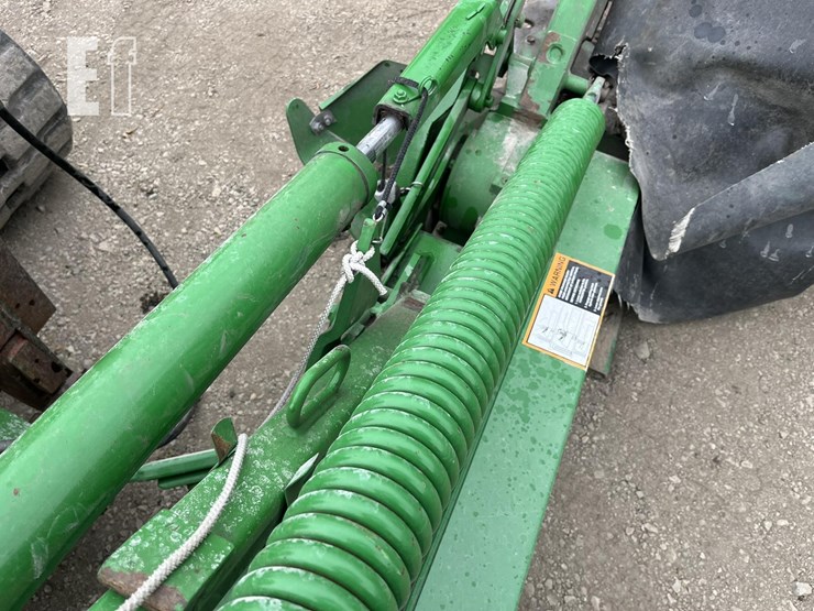 john-deere-275-image-9