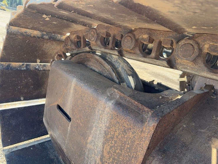 hitachi-225-excavator-image-14